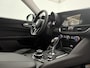 Alfa Romeo Giulia 2.2 Eco Business Super 180PK LED Camera Cruise Clima Navigatie Leder 19"LMV