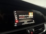 Alfa Romeo Giulia 2.2 Eco Business Super 180PK LED Camera Cruise Clima Navigatie Leder 19"LMV