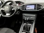 Peugeot 308 SW 1.2 PureTech Sport (PANORAMADAK, APPLE CARPLAY, GROOT NAVI, 360 CAMERA, LEDER, SPORTSTOELEN, ADAPTIVE CRUISE, GETINT GLAS, TREKHAAK, LANE ASSIST, NIEUWSTAAT)