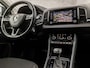 Skoda Karoq 1.5 TSI ACT Ambition Business 150Pk Automaat (APPLE CARPLAY, GROOT NAVI, CAMERA, TREKHAAK, SPORTSTOELEN, GETINT GLAS, PARKEERSENSOREN, CRUISE, NIEUWSTAAT)