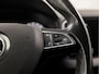 Skoda Karoq 1.5 TSI ACT Ambition Business 150Pk Automaat (APPLE CARPLAY, GROOT NAVI, CAMERA, TREKHAAK, SPORTSTOELEN, GETINT GLAS, PARKEERSENSOREN, CRUISE, NIEUWSTAAT)