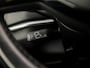 Skoda Karoq 1.5 TSI ACT Ambition Business 150Pk Automaat (APPLE CARPLAY, GROOT NAVI, CAMERA, TREKHAAK, SPORTSTOELEN, GETINT GLAS, PARKEERSENSOREN, CRUISE, NIEUWSTAAT)