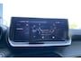 Peugeot e-2008 EV Allure 54 kWh | Navigatie | Achteruitrijcamera | Climate Control | Parkeersensoren voor+achter | All Season Banden |