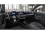 Mercedes-Benz A-klasse 180 Business Solution AMG | Nightpakket | Parkeerpakket met achteruitrijcamera | KEYLESS GO | Sfeerverlichting | MULTIBEAM LED | Extra USB-poorten | Verwarmde stoelen vooraan | Spiegelpakket |