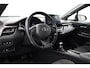 Toyota C-HR 1.8 Hybrid Style | Dodehoek detectie | JBL sound system | Stoelverwarming | Navigatie | Parkeersensoren voor/achter | Adaptive Cruise | 18 inch