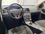 Volvo XC60 D3 FWD Momentum | Trekhaak | Stoelverwarming | PDC V+A | Elektrische Achterklep