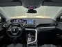 Peugeot 3008 SUV Blue Lease Premium 130 pk Automaat | Navigatie | Achteruitrijcamera | Parkeersensoren Voor en Achter | LED Dagrijverlichting | Elektrische Achterklep met Sensor | Keyless Entry/Start | Climate Control | 19" Lichtmetalen Velgen | Apple Carplay/Android Auto |