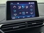 Peugeot 3008 SUV Blue Lease Premium 130 pk Automaat | Navigatie | Achteruitrijcamera | Parkeersensoren Voor en Achter | LED Dagrijverlichting | Elektrische Achterklep met Sensor | Keyless Entry/Start | Climate Control | 19" Lichtmetalen Velgen | Apple Carplay/Android Auto |