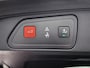 Peugeot 3008 SUV Blue Lease Premium 130 pk Automaat | Navigatie | Achteruitrijcamera | Parkeersensoren Voor en Achter | LED Dagrijverlichting | Elektrische Achterklep met Sensor | Keyless Entry/Start | Climate Control | 19" Lichtmetalen Velgen | Apple Carplay/Android Auto |