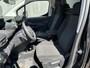Peugeot Partner 1.5 BlueHDi 100 S&S L1 Bijzonder Nette Partner | Side-Bars | Dakrails | Trekhaak | Led-Koplampen | 17 inch LM- Velgen | Touch screen met Apple Carplay | Zijschuifdeur | Airco | Cruise Control |