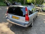 Volvo V70 2.4 T Comfort Line / NIEUWE APK / AUTOMAAT / RIJDT SCHAKELT GOED