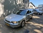Volvo V70 2.4 T Comfort Line / NIEUWE APK / AUTOMAAT / RIJDT SCHAKELT GOED