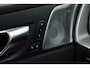 Volvo XC60 2.0 T6 Plug-in hybrid AWD R-Design | Long Range | Bowers & Wilkins | Trekhaak | 360 camera | Head-up |