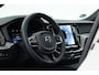 Volvo XC60 2.0 T6 Plug-in hybrid AWD R-Design | Long Range | Bowers & Wilkins | Trekhaak | 360 camera | Head-up |