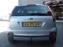 Ford Fiesta 1.4-16V Crossroad Airco, Elek ramen, Lm velgen, 15'', Dak-rails- Cv op steutel, Trekhaak, Nieuwe apk!! Nieuwe apk, Zo mee zonder garantie.