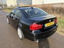 BMW 3-Serie 320i High Executive / AUTOMAAT / LEER / NAVI / SCHUIFDAK