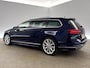 Volkswagen Passat 1.5 TSI 150PK R-line DSG Pano LED ACC Virtual Carplay Trekhaak Camera Navi Clima PDC Leder 19"LMV