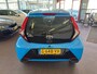 Toyota Aygo 1.0 VVT-i x-play | Achteruitrijcamera | Apple carplay | Begrenzer | Nederlands geleverd
