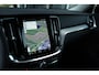 Volvo V60 T6 AWD Plus Dark | Adaptive Cruise | Panoramadak | Stuur/Stoelverwarming | Camera | Trekhaak | BLIS | Adaptive Cruise | Panoramadak | Stuur/Stoelverwarming | Camera | Trekhaak | BLIS