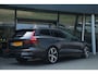 Volvo V60 T6 AWD Plus Dark | Adaptive Cruise | Panoramadak | Stuur/Stoelverwarming | Camera | Trekhaak | BLIS | Adaptive Cruise | Panoramadak | Stuur/Stoelverwarming | Camera | Trekhaak | BLIS
