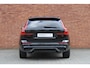 Volvo XC60 T8 AWD Ultra Black Edition | Luchtvering | Premium Harman/Kardon Audio | Semi-Elektrische Trekhaak | 360 Graden Camera | Verwarmbare Voor- En Achterstoelen | Elektrisch Glazen Panorama-Dak | Apple Carplay/Android Auto | Adaptieve Cruise Control | Draadloze Telefoonlader | LED Koplampen | Dodehoekdetectie Met Correctie | Electronic Climate Control | Navigatiesysteem | Rijstrooksensor Met Correctie