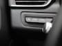 Renault Clio 1.0 TCe Intens 90PK | Navigatie | Parkeersensoren | Half-Leder | Climate Control | Apple CarPlay & Android Auto