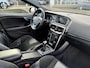 Volvo V40 2.0 T4 R-Design | Park Assist | Stoelverwarming | Trekhaak | 6-Speed