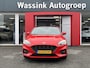 Ford Focus 1.0 EcoBoost 125pk ST-Line Business I Glazen Schuif/kanteldak I Stoelverwarming I Stuurverwarming I Adaptieve Cruise Control I Parkeersensoren I