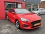 Ford Focus 1.0 EcoBoost 125pk ST-Line Business I Glazen Schuif/kanteldak I Stoelverwarming I Stuurverwarming I Adaptieve Cruise Control I Parkeersensoren I
