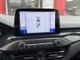Ford Focus 1.0 EcoBoost 125pk ST-Line Business I Glazen Schuif/kanteldak I Stoelverwarming I Stuurverwarming I Adaptieve Cruise Control I Parkeersensoren I