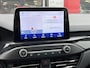 Ford Focus 1.0 EcoBoost 125pk ST-Line Business I Glazen Schuif/kanteldak I Stoelverwarming I Stuurverwarming I Adaptieve Cruise Control I Parkeersensoren I