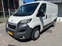Peugeot Boxer 330 2.0 BlueHDI L1H1 Premium Pack AIRCO I NAVI I CAMERA I 3-ZITS I EURO-6 I TREKHAAK I EXTRA SLOTEN LAADRUIMTE