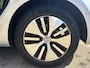 Volkswagen E-Golf e-Golf STOELVERWARMING | KEYLESS | RIJKLAAR INCL. 12 MND. BOVAGGARANTIE