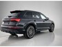 Audi Q7 55 TFSI e quattro Pro Line S Nu tijdelijk een e-premie t.w.v. €6.000,- l Bang & Olufsen Premium 3D l Adaptive Cruise Control l Glazen panoramadak l Sportstoelen plus voorin l Stoelventilatie/massage voorin l Elektrisch bedienbare voorstoelen met geheugen best. l Stoelverwawrming voor en achter l 360 graden camera l Elektrisch sluithulp portieren l Rood gespoten remzadels l Vierwielbesturing l Warmtewerend glas donker tint l 22 inch lichtmetalen wielen