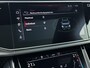 Audi Q7 55 TFSI e quattro Pro Line S Nu tijdelijk een e-premie t.w.v. €6.000,- l Bang & Olufsen Premium 3D l Adaptive Cruise Control l Glazen panoramadak l Sportstoelen plus voorin l Stoelventilatie/massage voorin l Elektrisch bedienbare voorstoelen met geheugen best. l Stoelverwawrming voor en achter l 360 graden camera l Elektrisch sluithulp portieren l Rood gespoten remzadels l Vierwielbesturing l Warmtewerend glas donker tint l 22 inch lichtmetalen wielen