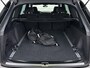 Audi Q7 55 TFSI e quattro Pro Line S Nu tijdelijk een e-premie t.w.v. €6.000,- l Bang & Olufsen Premium 3D l Adaptive Cruise Control l Glazen panoramadak l Sportstoelen plus voorin l Stoelventilatie/massage voorin l Elektrisch bedienbare voorstoelen met geheugen best. l Stoelverwawrming voor en achter l 360 graden camera l Elektrisch sluithulp portieren l Rood gespoten remzadels l Vierwielbesturing l Warmtewerend glas donker tint l 22 inch lichtmetalen wielen
