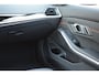 BMW 3-Serie 320i 184PK AUT8 High Executive Edition ORG.NED / NAP / LEER / SCHUIFDAK / STOELVERWARMING / SFEERVERLICHTING