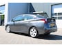 Toyota Prius 1.8 Executive ACC/Schuifdak/Head-Up/Dodehoek/JBL/Keyless/Camera/Navi/Bluetooth/Stoelverwarming/PDC/Leder/LED/17"LM