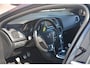 Volvo V40 1.6 D2 R-Design | Navigatie | Sportstoelen | PDC | Stand-kachel | Cruise | NL auto!! |