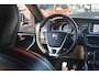 Volvo V40 1.6 D2 R-Design | Navigatie | Sportstoelen | PDC | Stand-kachel | Cruise | NL auto!! |
