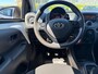 Toyota Aygo 1.0 VVT-i x-fun van 2de Eigenaar in 5 drs en bluetooth telefoon en airco en cruise controle