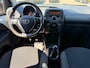 Toyota Aygo 1.0 VVT-i x-fun van 2de Eigenaar in 5 drs en bluetooth telefoon en airco en cruise controle