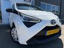 Toyota Aygo 1.0 VVT-i x-fun van 2de Eigenaar in 5 drs en bluetooth telefoon en airco en cruise controle
