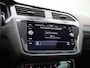 Volkswagen Tiguan 1.5 TSI R-Line Business | Achteruitrijcamera | Trekhaak | Adaptive cruise control | Stoelverwarming | Navigatie | 19 inch licht metalen velgen | Panorama schuif-/kanteldak |