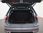 Volkswagen Tiguan 1.5 TSI R-Line Business | Achteruitrijcamera | Trekhaak | Adaptive cruise control | Stoelverwarming | Navigatie | 19 inch licht metalen velgen | Panorama schuif-/kanteldak |