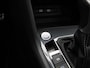 Volkswagen Tiguan 1.5 TSI R-Line Business | Achteruitrijcamera | Trekhaak | Adaptive cruise control | Stoelverwarming | Navigatie | 19 inch licht metalen velgen | Panorama schuif-/kanteldak |