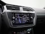 Volkswagen Tiguan 1.5 TSI R-Line Business | Achteruitrijcamera | Trekhaak | Adaptive cruise control | Stoelverwarming | Navigatie | 19 inch licht metalen velgen | Panorama schuif-/kanteldak |