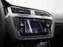 Volkswagen Tiguan 1.5 TSI R-Line Business | Achteruitrijcamera | Trekhaak | Adaptive cruise control | Stoelverwarming | Navigatie | 19 inch licht metalen velgen | Panorama schuif-/kanteldak |