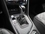 Volkswagen Tiguan 1.5 TSI R-Line Business | Achteruitrijcamera | Trekhaak | Adaptive cruise control | Stoelverwarming | Navigatie | 19 inch licht metalen velgen | Panorama schuif-/kanteldak |