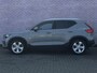 Volvo XC40 2.0 B4 Core | Adaptieve Cruise Control met dodehoekdetectie | Parkeerverwarming met timer | Donker getint glas achter | Verw. voorstoelen, achterbank en stuurwiel